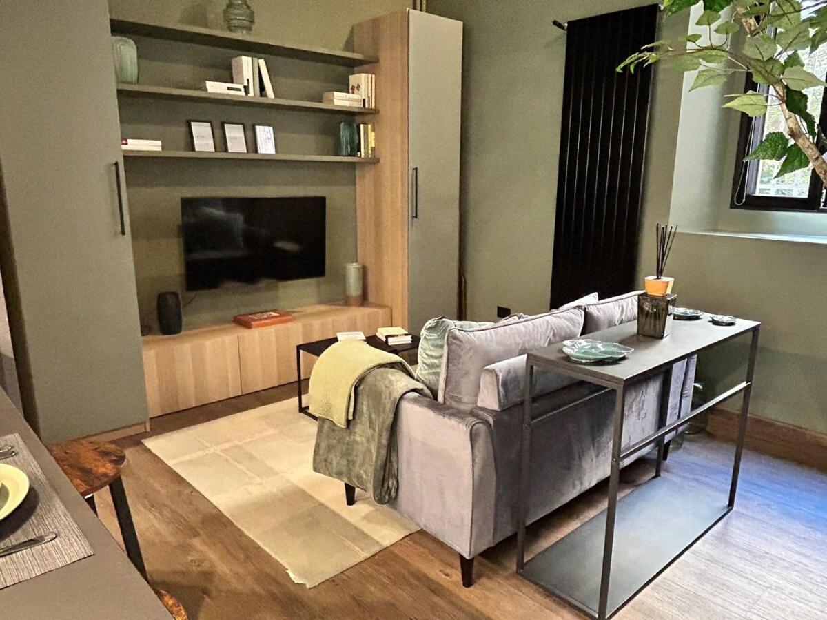 Apartment Tree House - Stylish Loft In The Heart Of Mailand